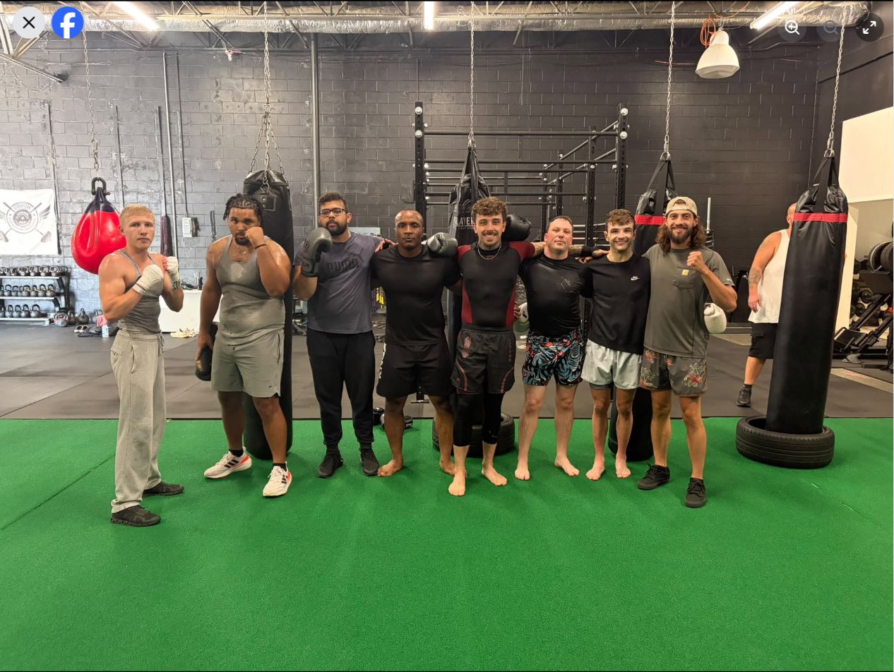 Creek Rock Boxing class training at the gym
